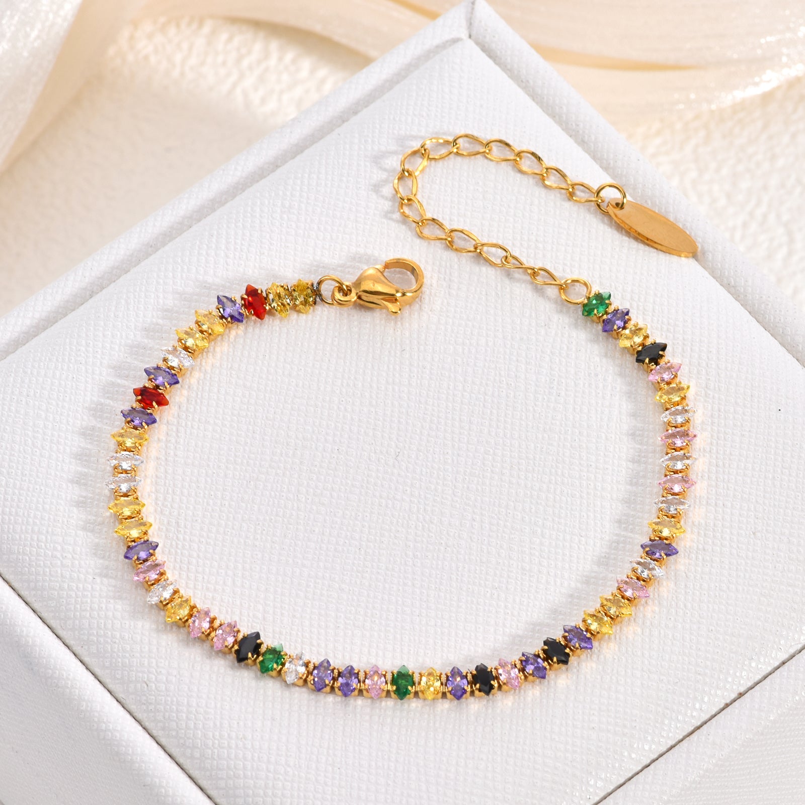 Rainbow Armband - SHAHDIA