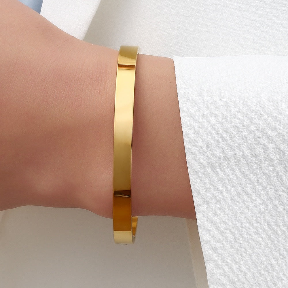 Surface Armband - SHAHDIA