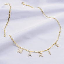 Lade das Bild in den Galerie-Viewer, Namenskette "Figaro" Zirkonia - Shahdia